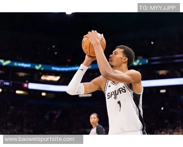 文班与科内特双塔组合为何更具威胁成熟度与经验提升助力球队表现